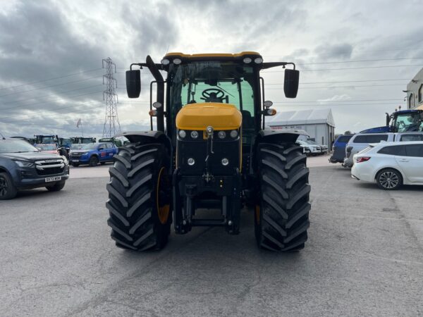 *EX HIRE* JCB FASTRAC 4220 - Image 2