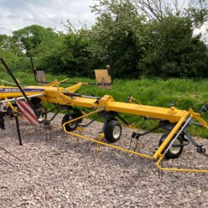 NEW HOLLAND PROTED 760 TEDDER