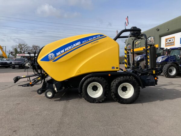 *EX DEMO* NEW HOLLAND ROLL BALER 125 - Image 2