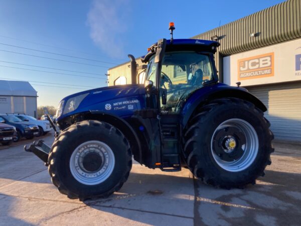 *Ex Demo* New Holland T7.315 Auto Command - Image 2