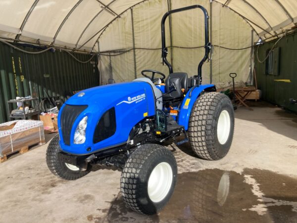NEW HOLLAND BOOMER 55