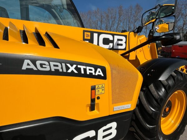 JCB 542-70 Agri Xtra - Image 3