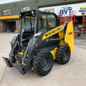 NEW HOLLAND L321 SKIDSTEER