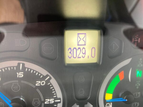 New Holland T7.225 Auto Command - Image 2