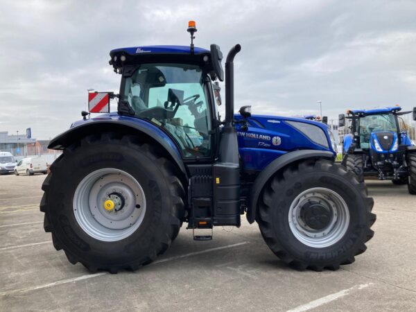 NEW HOLLAND T7.270 AUTO COMMAND NEW GEN - Image 2