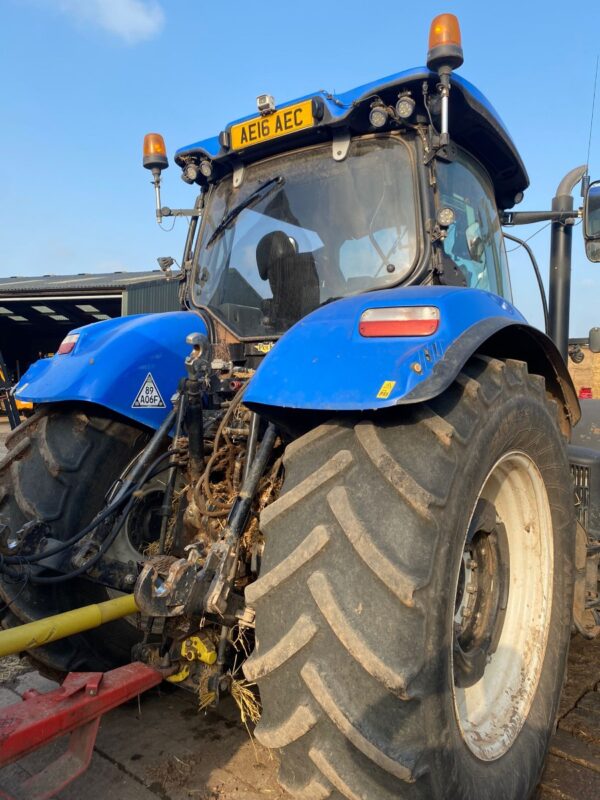 *Due in* New Holland T7.260 Auto Command - Image 2