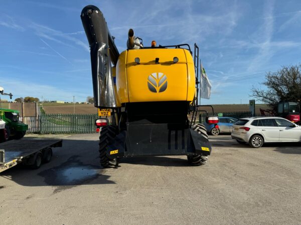 NEW HOLLAND CX7.80 & VF7.6M HEADER - Image 3