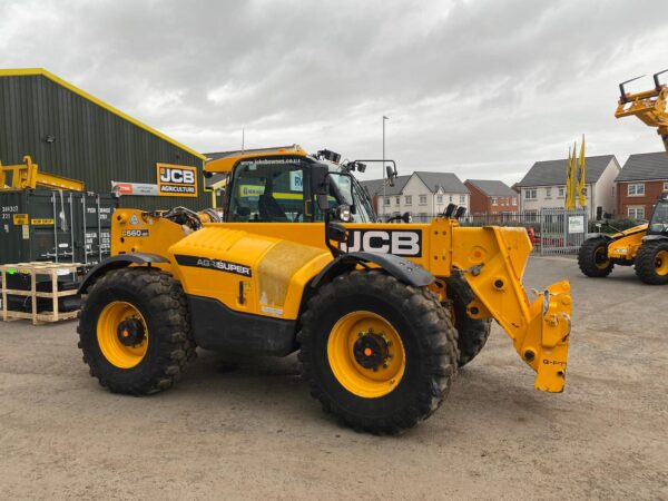 JCB 560-80 AGRI SUPER - Image 2