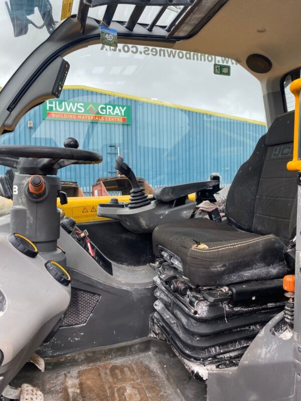 JCB 560-80 AGRI SUPER - Image 3