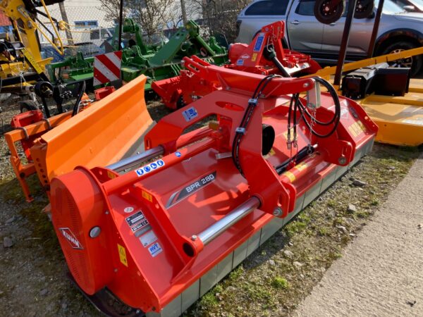 Kuhn BPR280 Shredder - Image 2
