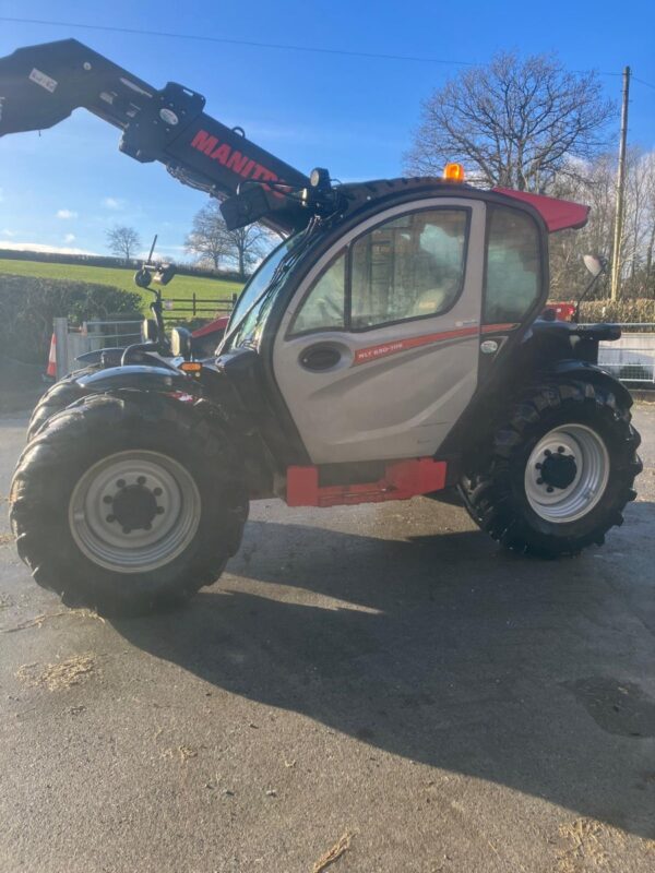*Due IN* Manitou 630-105