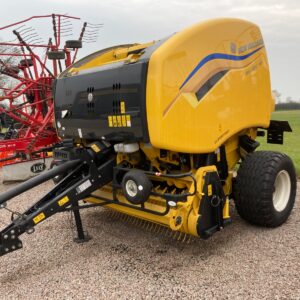 New Holland Roll Bar 150 SF Round Baler