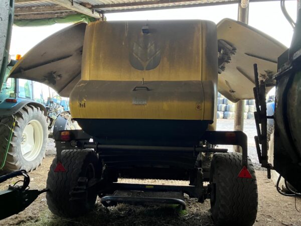 New Holland RB150 Baler - Image 3