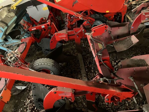 GRIMME 2 ROW BED DORMER - Image 3
